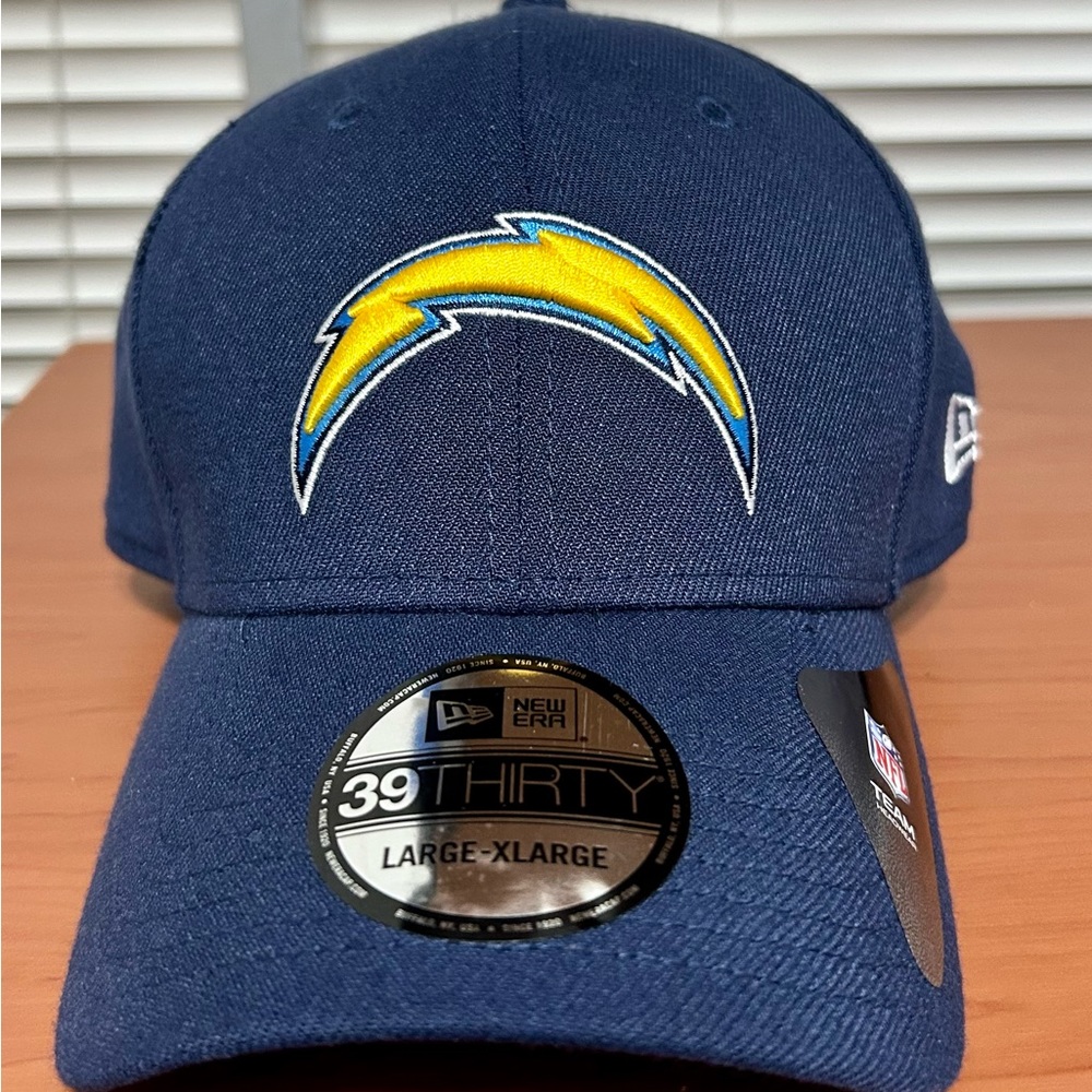 Los Angeles Chargers New Era 39THIRTY Hat Flex XL/L- Navy Blue Bolt Logo Cap NWT